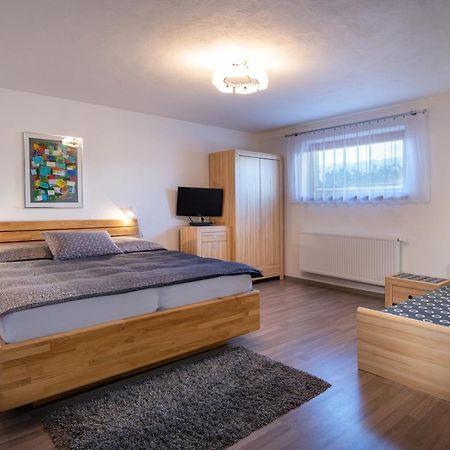 Pension Lunatyk Liptovský Mikuláš Buitenkant foto