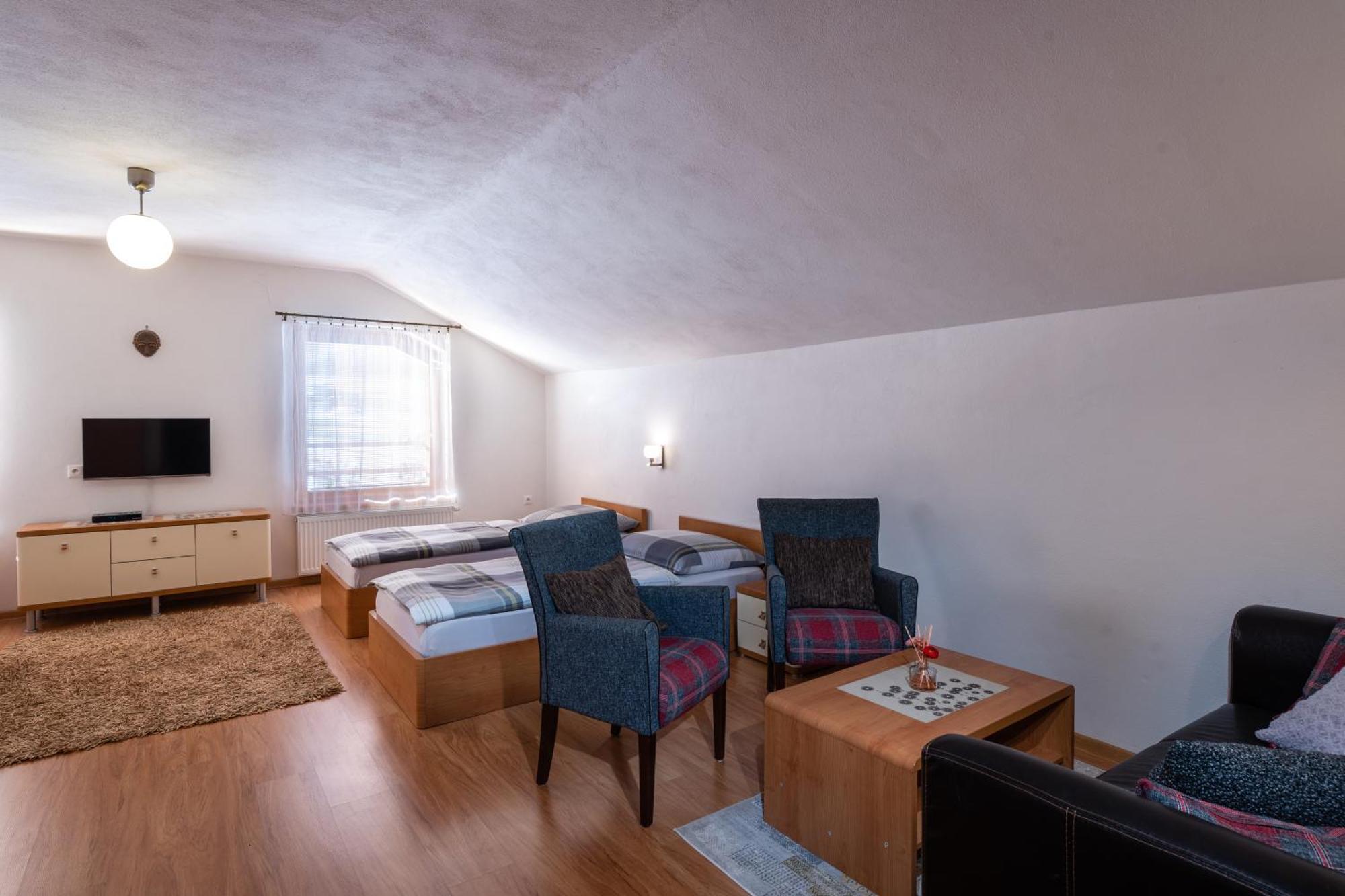 Pension Lunatyk Liptovský Mikuláš Buitenkant foto