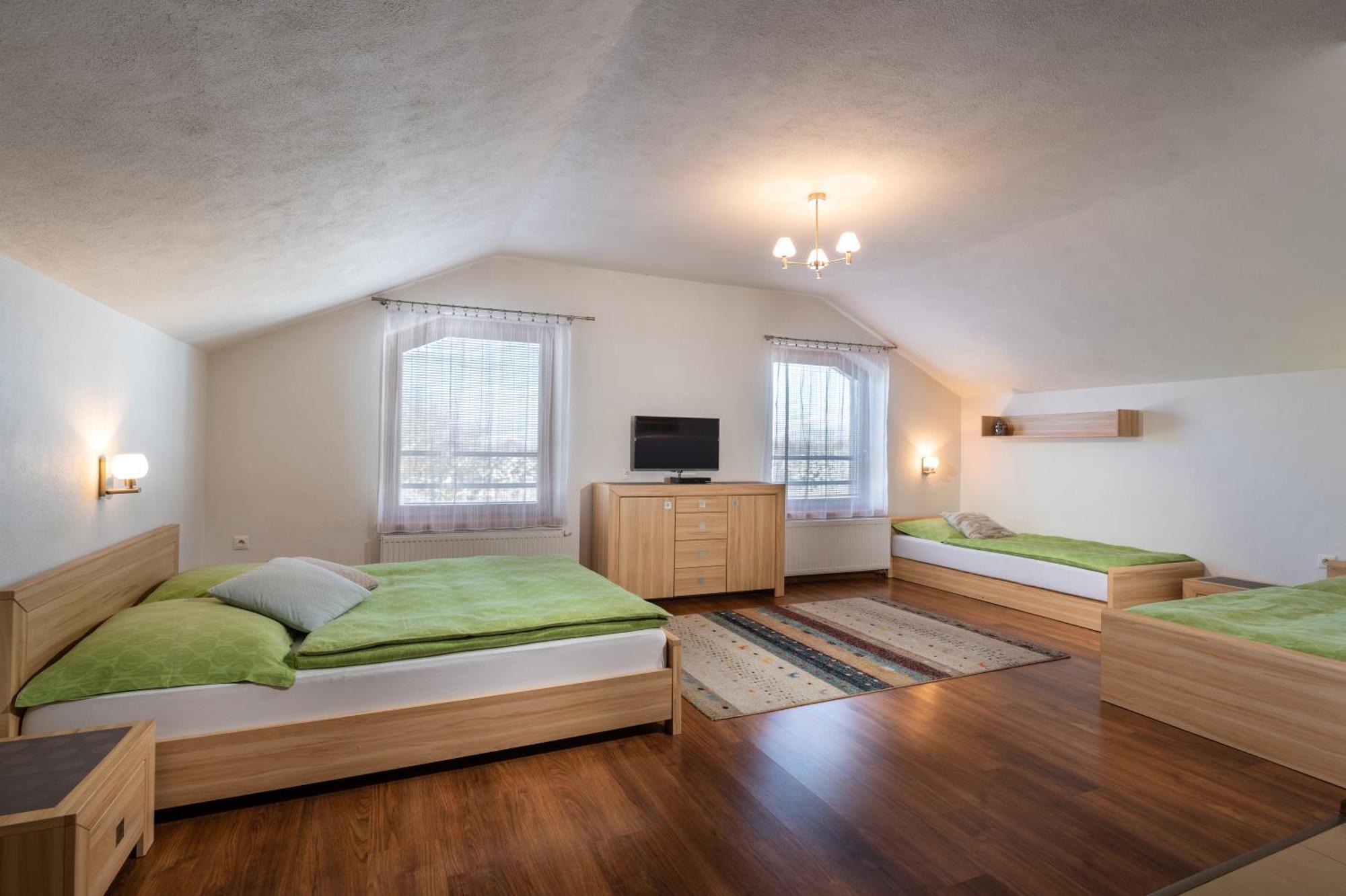 Pension Lunatyk Liptovský Mikuláš Buitenkant foto