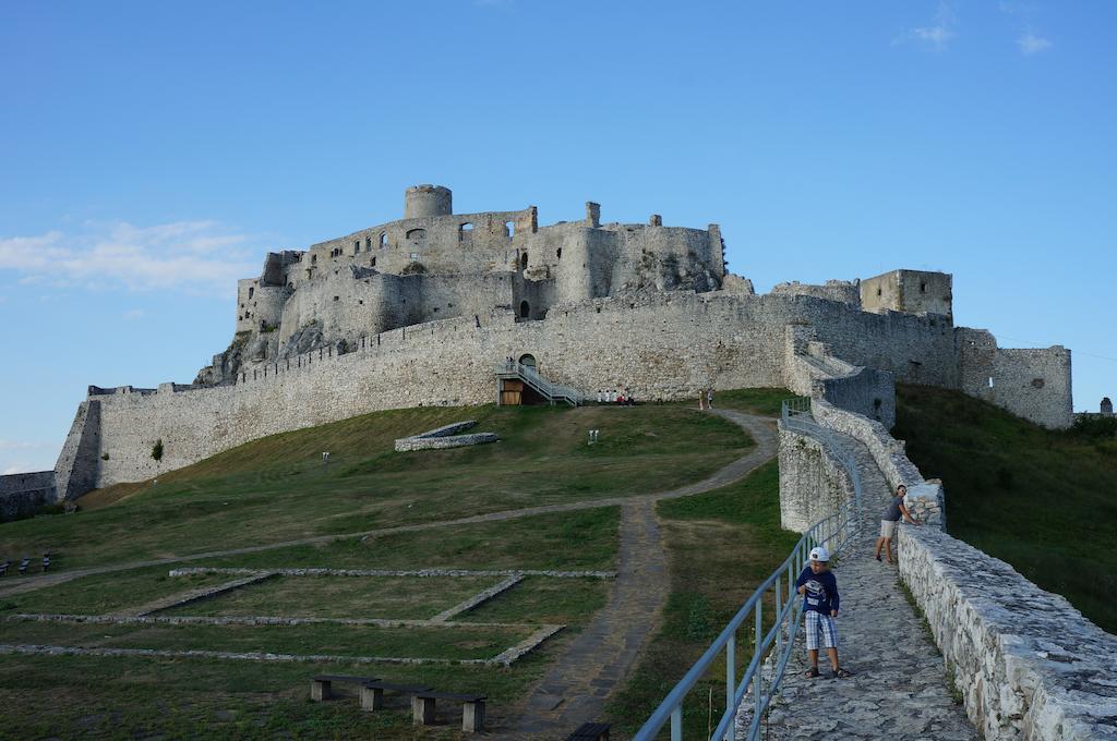 Pension Lunatyk Liptovský Mikuláš Buitenkant foto